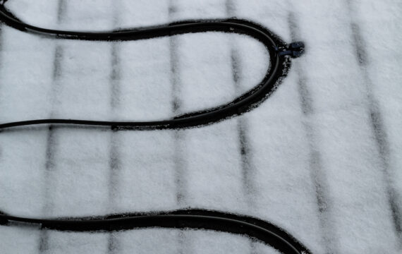 When Should You Install Commercial Roof Heat Cable Systems Before Winter?