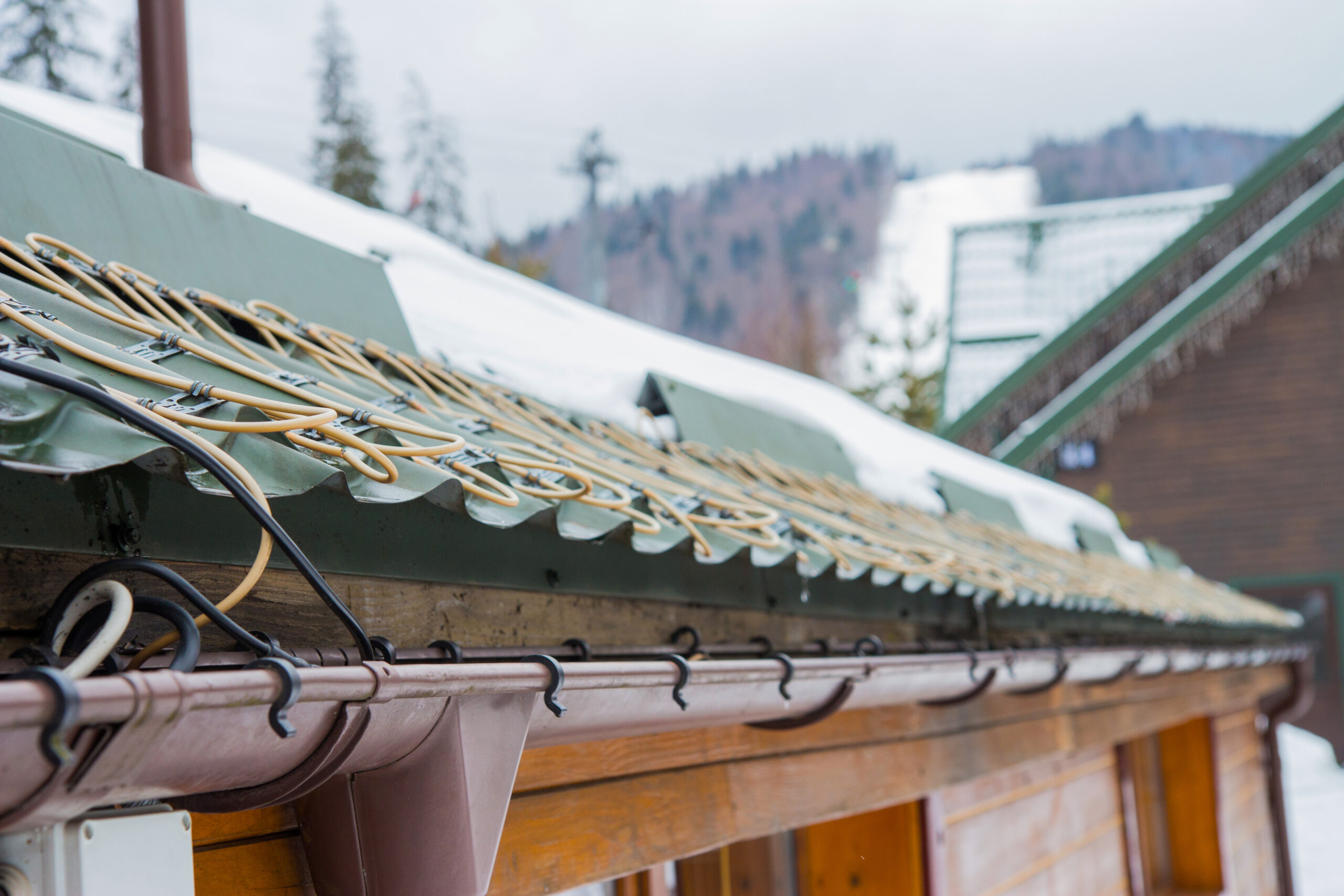 Commercial Roof Deicing Systems vs Traditional Heat Tape: Which Performs Better?