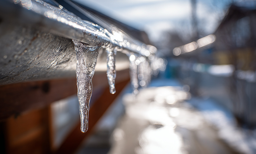 Repeated Ice Dams on Commercial Buildings in United States